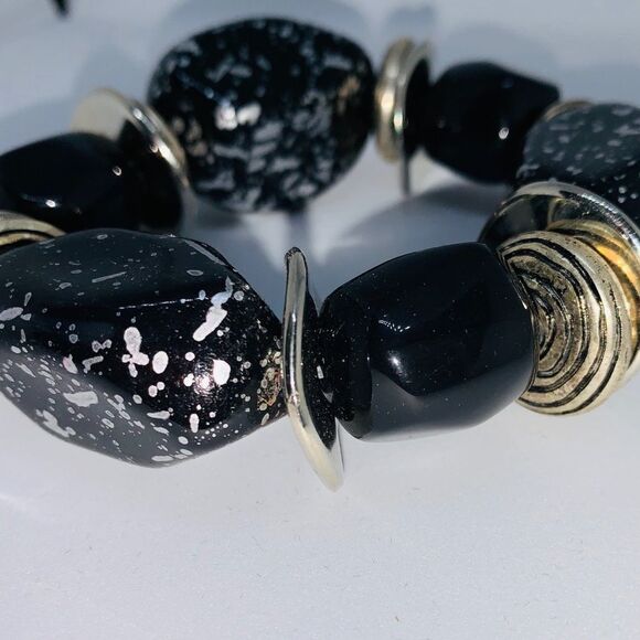 (U2) Chunky Bracelet - Picture 2 of 3